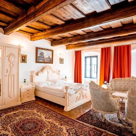 Leylaria Penzion 3*