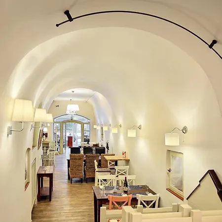 Leylaria Guest house 3*